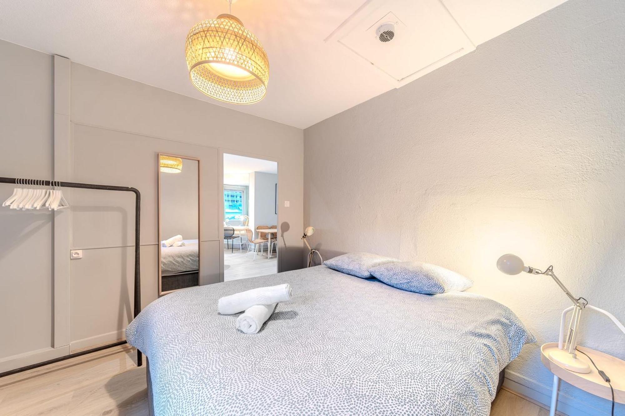 Charming 1-Bedroom Apartment Across From Halles Paul Bocuse & Part-Dieu Lione Esterno foto